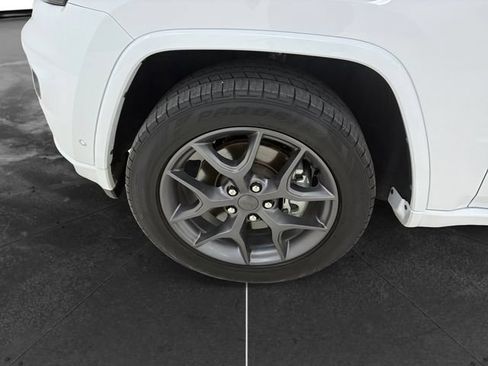 Used 2021 Jeep Grand Cherokee Limited w/ Quick Order Package 28K 80th AWD/4WD image 9