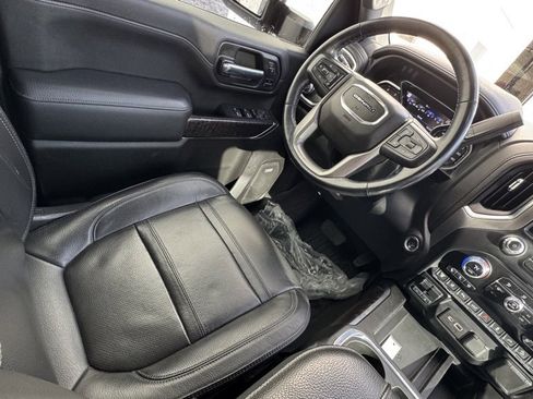 Used 2023 GMC Sierra 2500 Denali w/ Denali Ultimate Package image 17