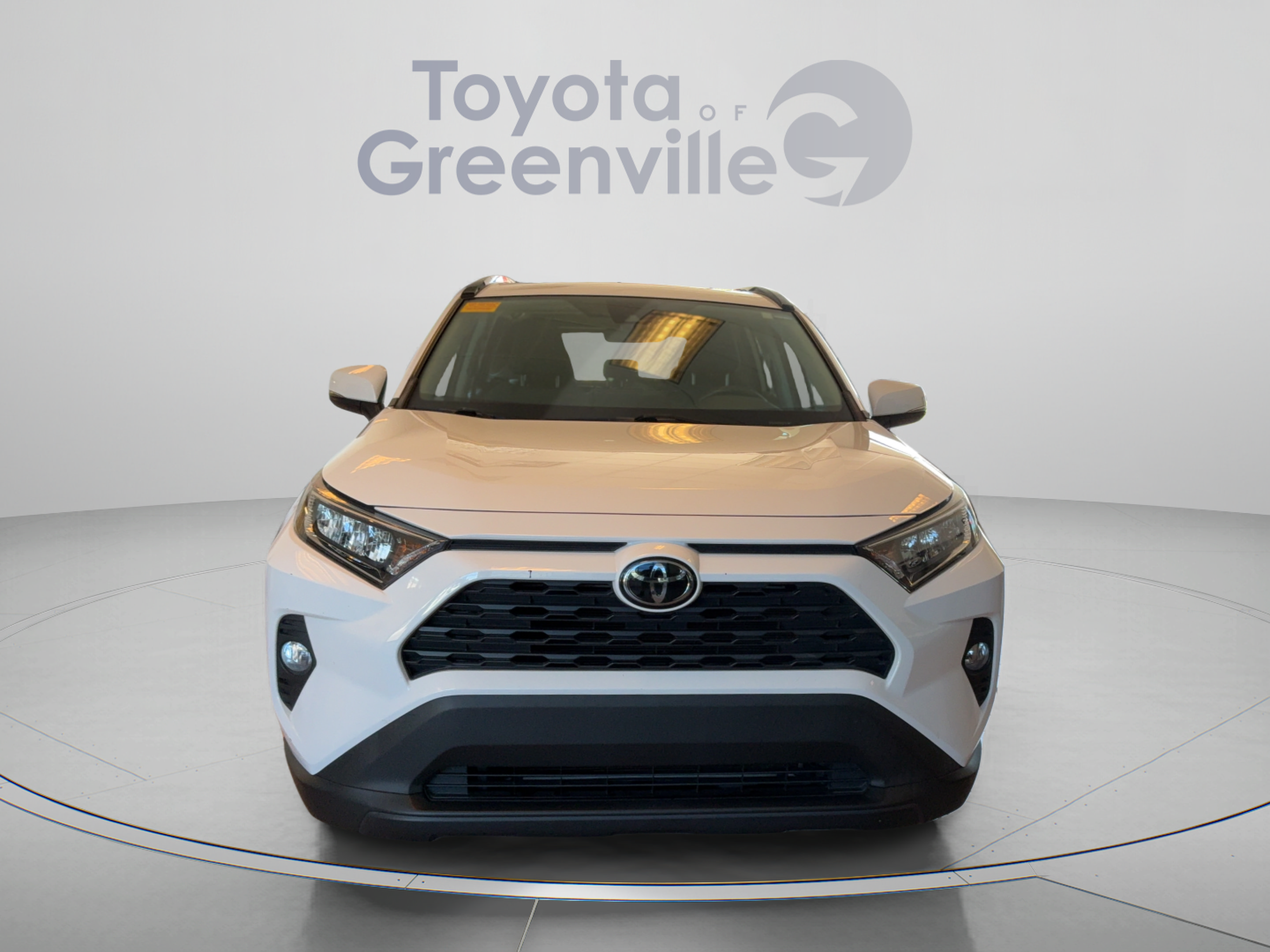 Used 2021 Toyota RAV4 XLE w/ Convenience Package FWD image 9