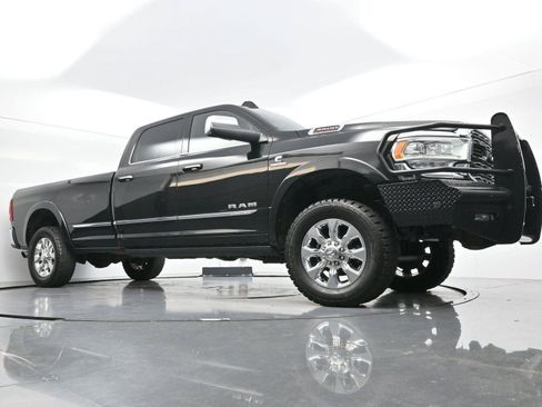 Used 2022 RAM 3500 Limited AWD/4WD image 37