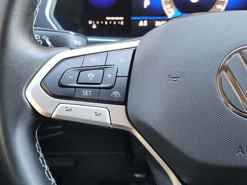 Certified 2023 Volkswagen Tiguan SE image 18