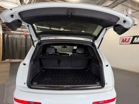 Used 2014 Audi Q7 TDI Prestige AWD/4WD image 39