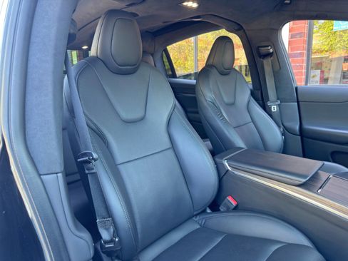 Used 2023 Tesla Model X AWD/4WD image 45