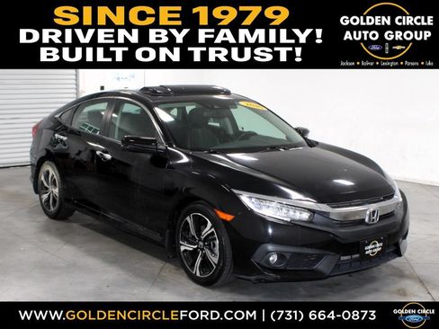Used 2016 Honda Civic Touring image 1