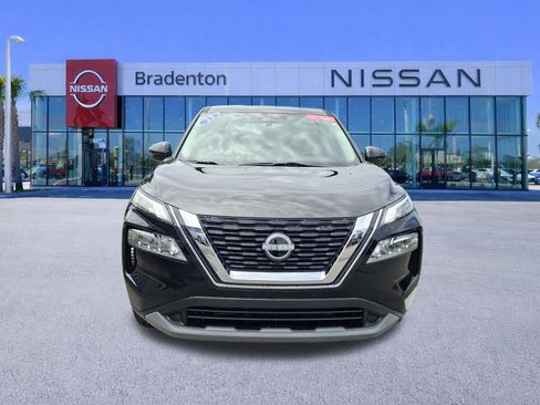 Certified 2023 Nissan Rogue SV image 2