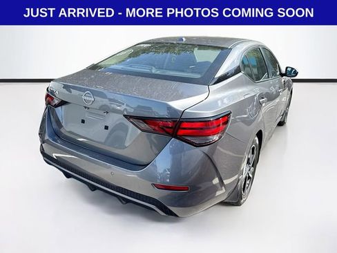 Used 2025 Nissan Sentra SV FWD image 7