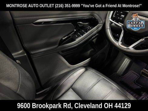 Used 2023 Land Rover Range Rover Evoque R-Dynamic SE image 37