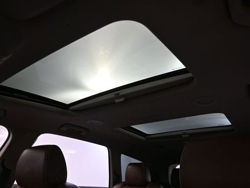 Used 2021 Buick Enclave Avenir w/ Avenir Technology Package image 26