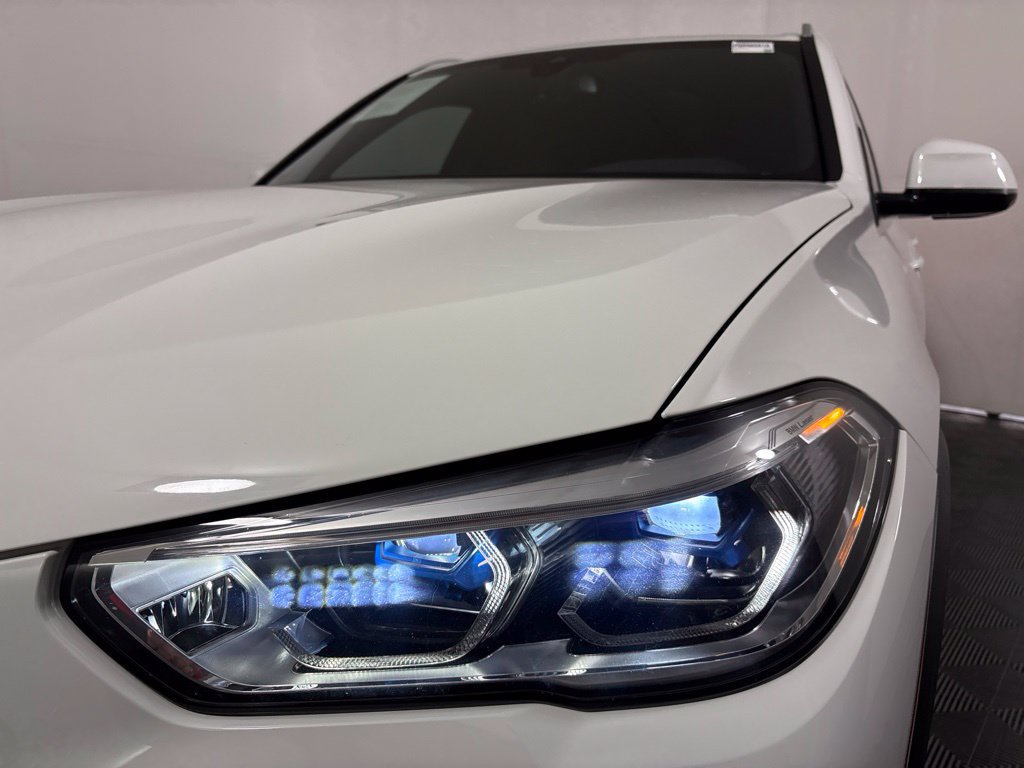 Certified 2023 BMW X5 sDrive40i w/ Executive Package RWD image 9