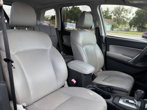 Used 2014 Subaru Forester 2.5i Limited AWD/4WD image 25