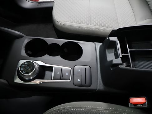 Used 2022 Ford Escape SE FWD image 19