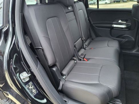 New 2024 Mercedes-Benz GLB 250 4MATIC image 12