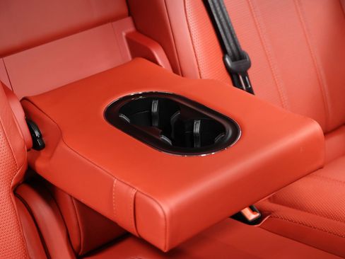 Used 2022 Bentley Bentayga AWD/4WD image 91