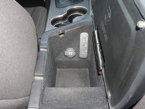 Used 2023 Dodge Challenger SXT image 20