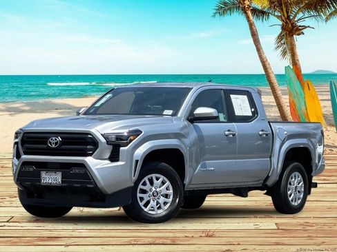 Used 2024 Toyota Tacoma SR5 AWD/4WD image 2