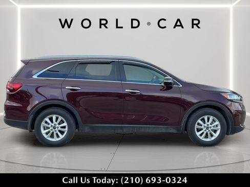 Used 2019 Kia Sorento FWD V6 w/ LX V6 Convenience Package image 8