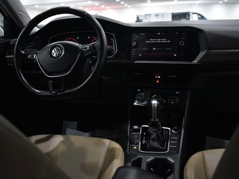 Used 2019 Volkswagen Jetta SEL image 18