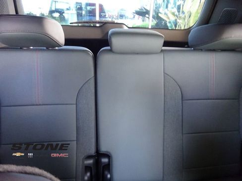 New 2026 GMC Acadia AT4 image 24