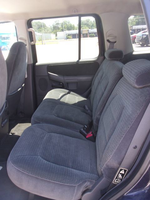 Used 2002 Ford Explorer XLT AWD/4WD image 12