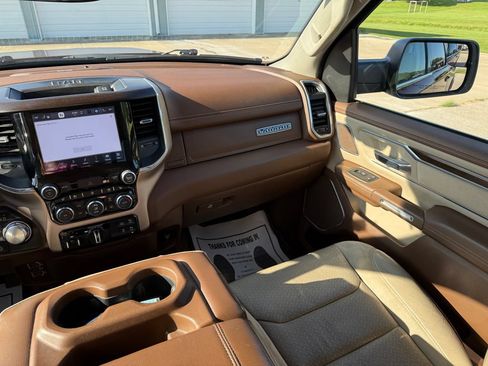 Used 2022 RAM 1500 Laramie AWD/4WD image 27