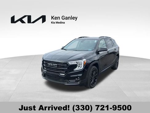 Used 2023 GMC Terrain SLT w/ Elevation Edition image 1
