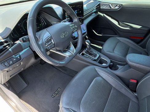 Used 2020 Hyundai Ioniq Limited FWD image 10