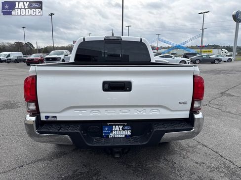 Used 2019 Toyota Tacoma TRD Off-Road image 5