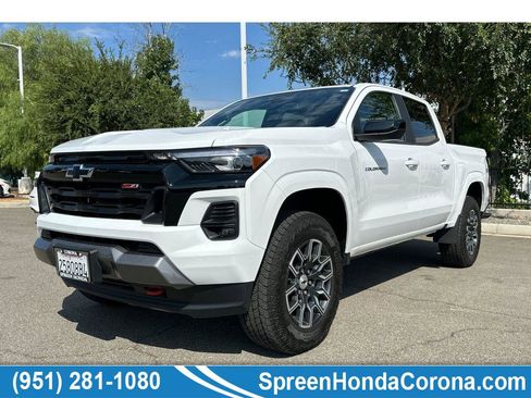 Used 2024 Chevrolet Colorado Z71 w/ Safety Package image 1