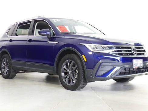 Used 2022 Volkswagen Tiguan SE image 4