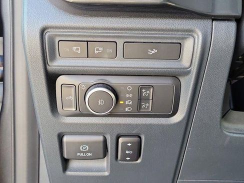 Used 2022 Ford F150 XLT w/ Equipment Group 302A High image 17