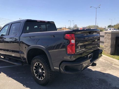 Used 2022 Chevrolet Silverado 1500 ZR2 image 4