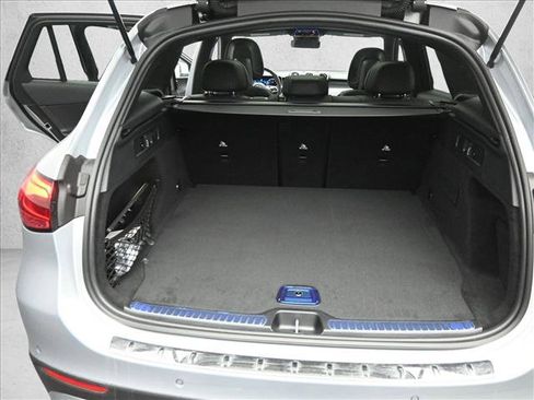 New 2026 Mercedes-Benz GLC 300 4MATIC image 23