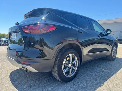 Used 2025 Chevrolet Blazer LT FWD image 6
