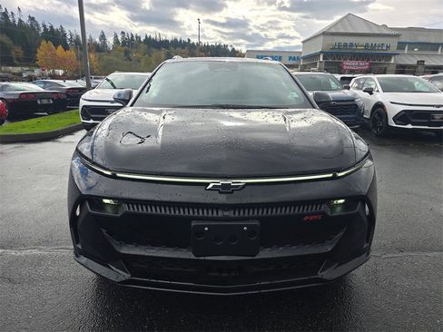 New 2026 Chevrolet Equinox EV RS image 9