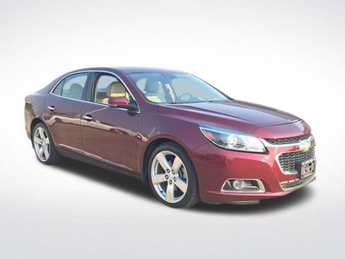 Used 2015 Chevrolet Malibu LTZ FWD image 3