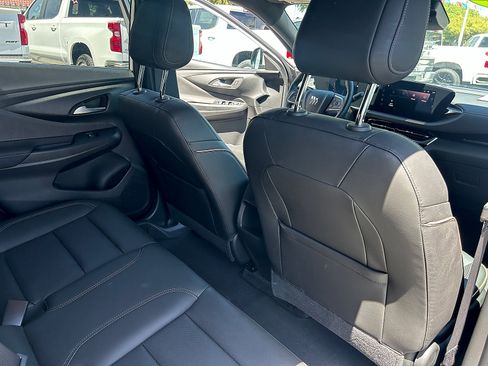 Used 2024 Buick Envista Avenir FWD image 24