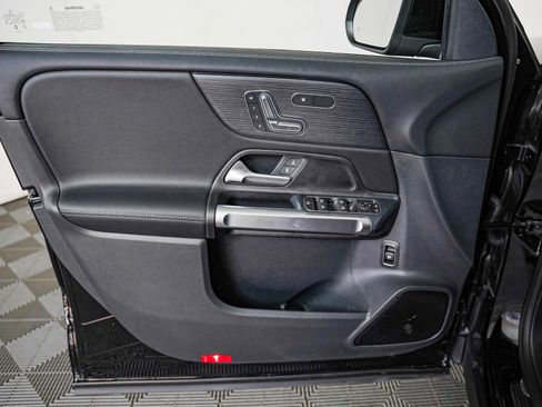 New 2026 Mercedes-Benz GLB 250 250 image 23