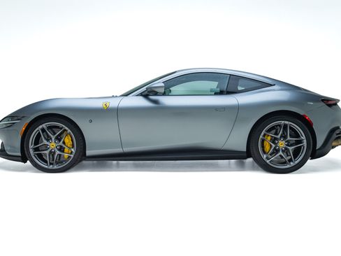 Used 2023 Ferrari Roma RWD image 6
