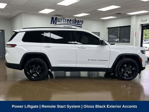 Used 2024 Jeep Grand Cherokee L Laredo AWD/4WD image 4