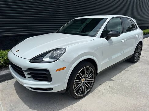 Certified 2023 Porsche Cayenne AWD/4WD image 7