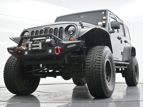 Used 2013 Jeep Wrangler Unlimited Rubicon AWD/4WD image 42