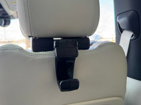 New 2026 Land Rover Range Rover SE image 20