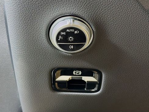 New 2026 Mercedes-Benz GLC 300 4MATIC image 11