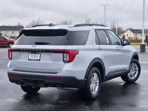 New 2026 Ford Explorer Active image 13
