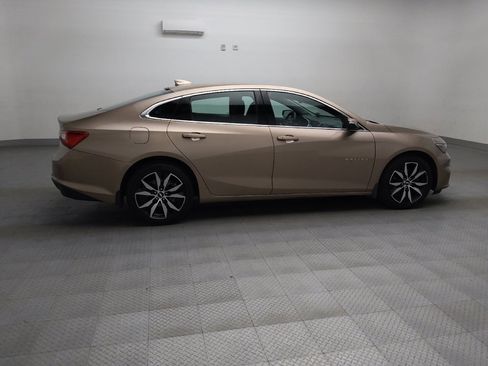 Used 2018 Chevrolet Malibu LT image 10