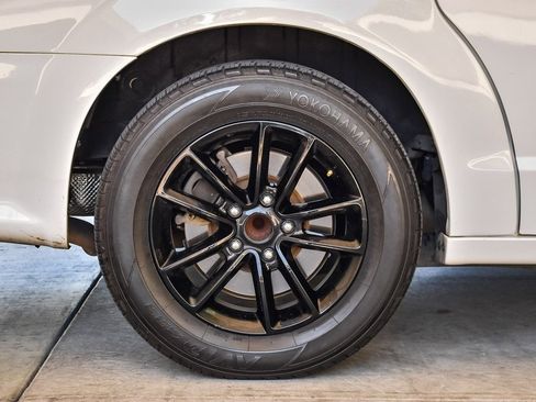 Used 2019 Dodge Grand Caravan GT image 11