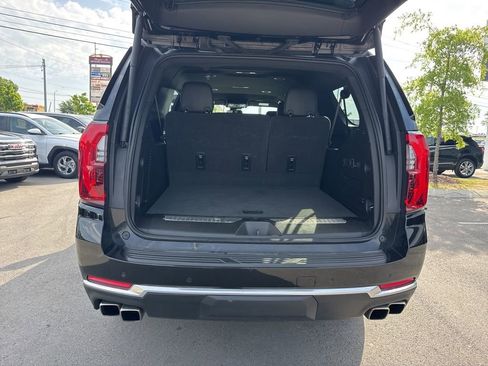 Used 2025 GMC Yukon XL Denali AWD/4WD image 30