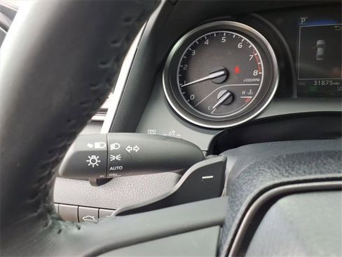 Used 2023 Toyota Camry SE image 20