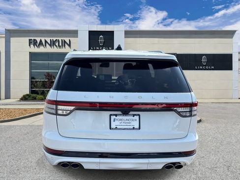New 2026 Lincoln Aviator AWD w/ Jet Appearance Package image 6