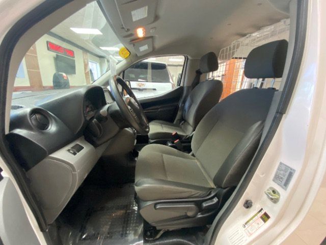 Used 2020 Nissan NV200 S FWD image 12